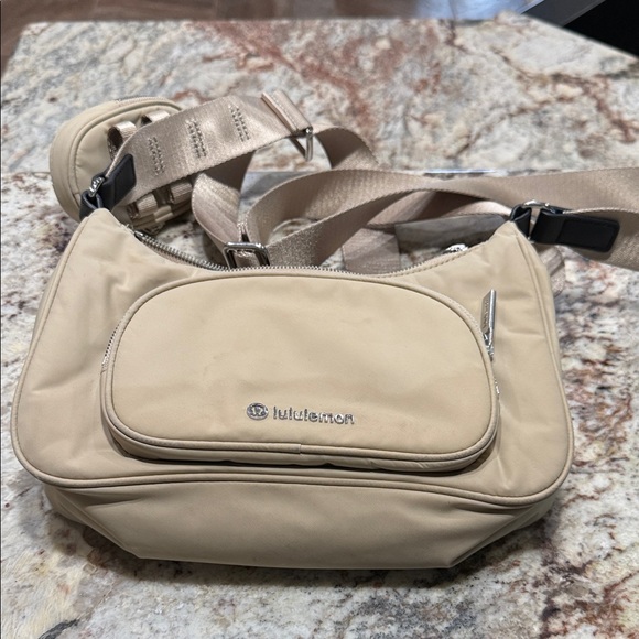 lululemon athletica Beige Men's Belt Bag lululemon athletica Beige Men's Belt Bag